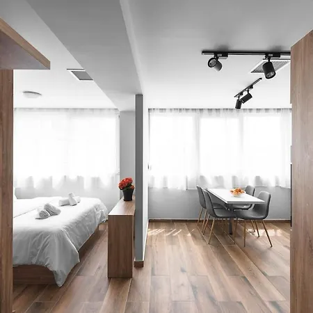 Ultima Suites, Nilie Hospitality Mgmt *