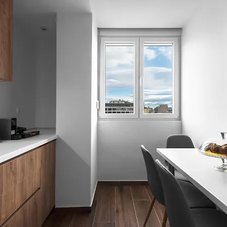 Lägenhet Ultima Suites, Nilie Hospitality Mgmt